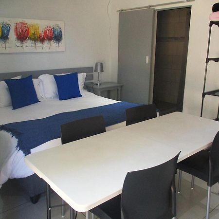 Lekker Rus Apartment บลูมฟอนเทน ภายนอก รูปภาพ