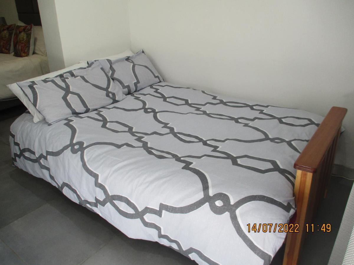 Lekker Rus Apartment บลูมฟอนเทน ภายนอก รูปภาพ