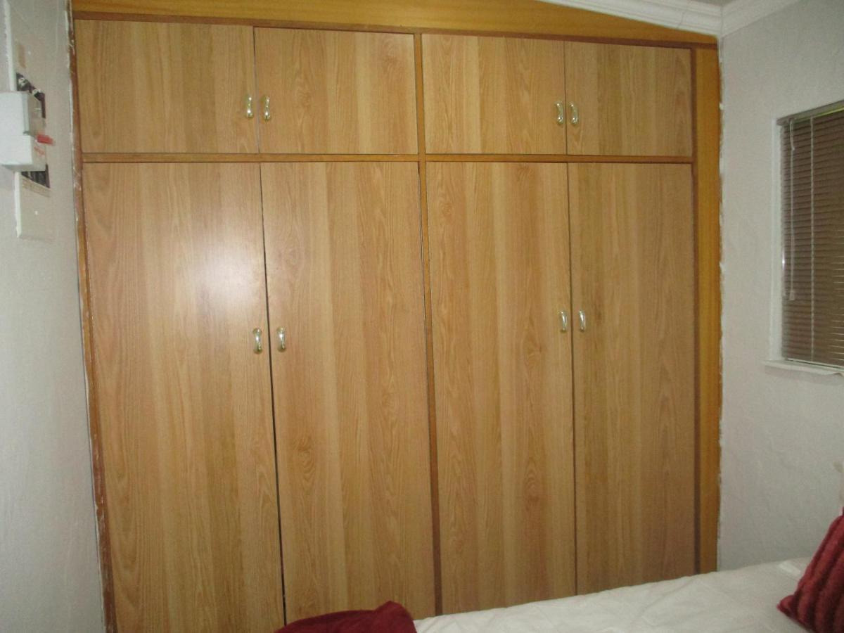 Lekker Rus Apartment บลูมฟอนเทน ภายนอก รูปภาพ