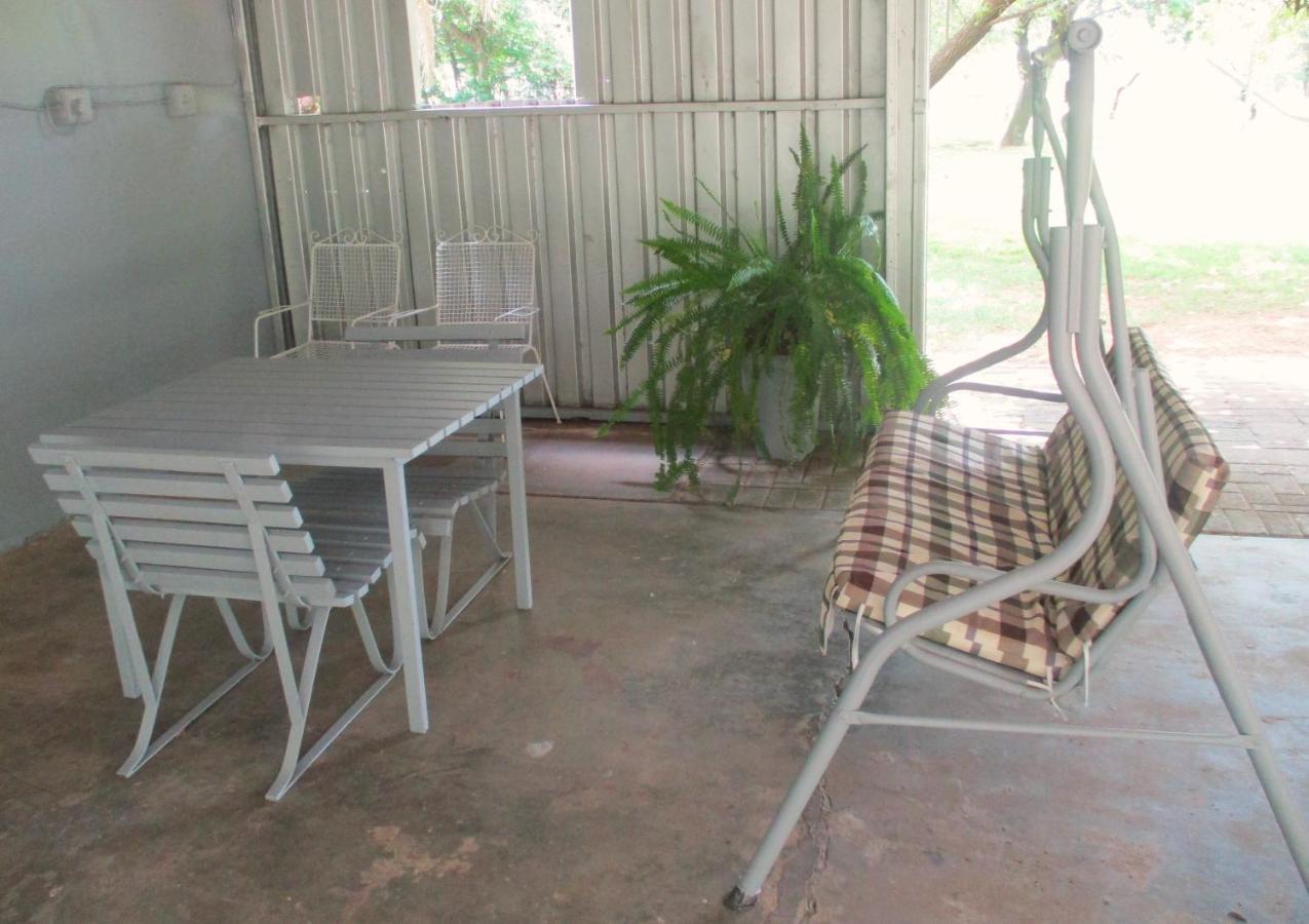 Lekker Rus Apartment บลูมฟอนเทน ภายนอก รูปภาพ