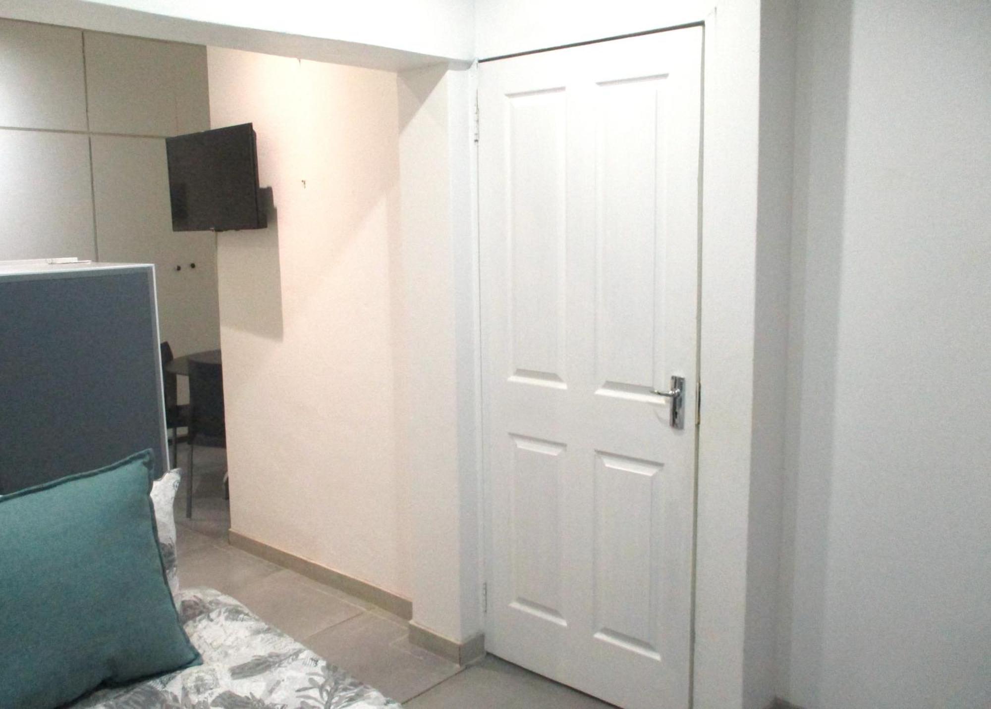 Lekker Rus Apartment บลูมฟอนเทน ภายนอก รูปภาพ