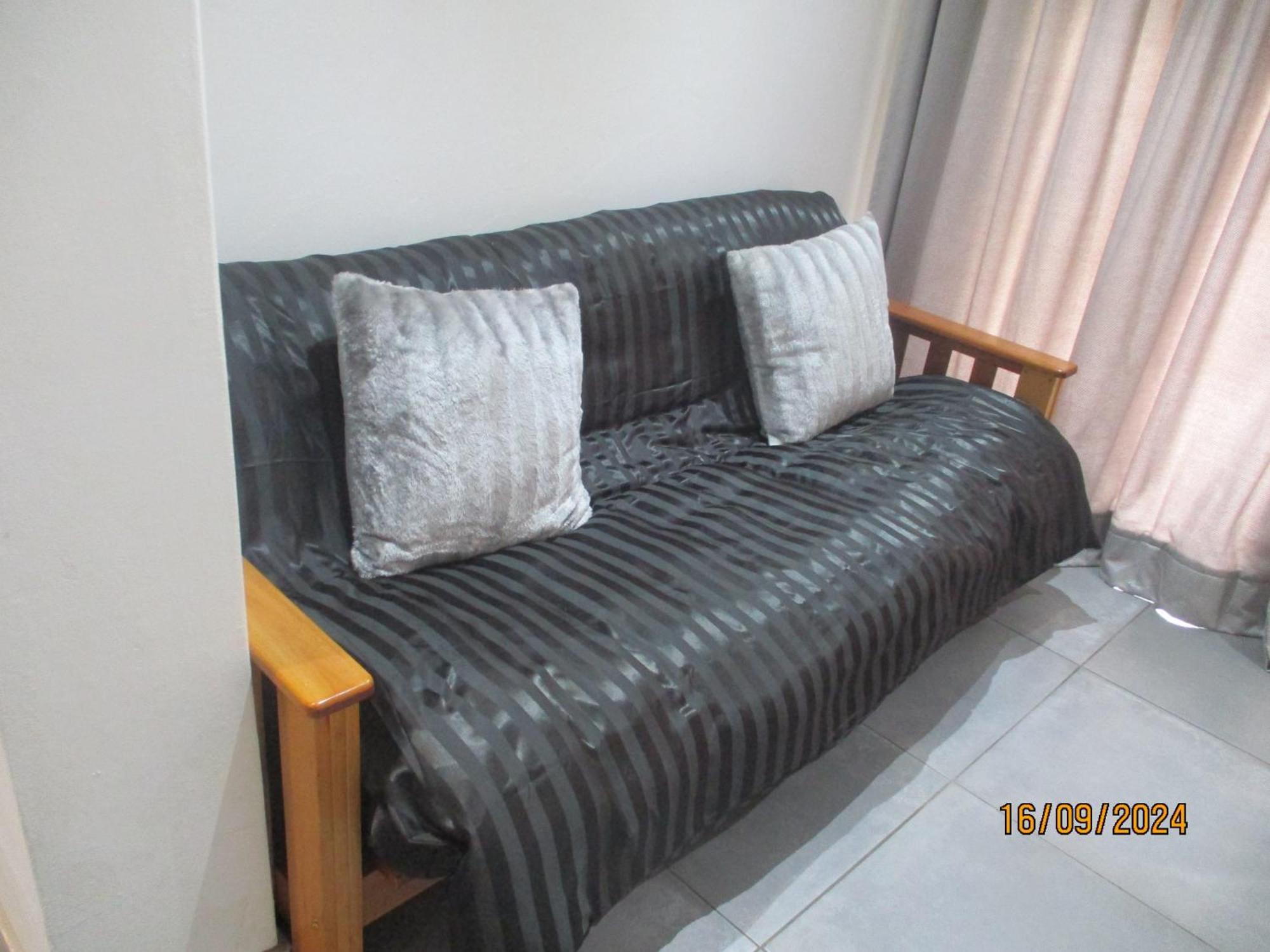 Lekker Rus Apartment บลูมฟอนเทน ภายนอก รูปภาพ
